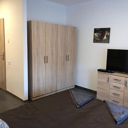 Lukacs Vendeghaz Otel Erdohorvati Oda fotoğraf