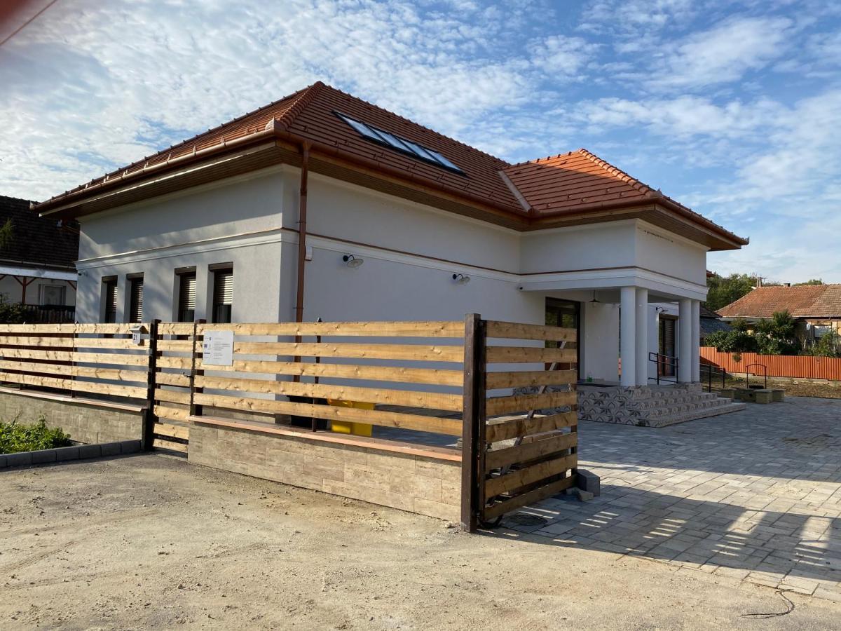 Lukacs Vendeghaz Otel Erdohorvati Dış mekan fotoğraf